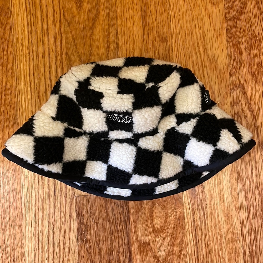 Vans fleece bucket hat 🏁